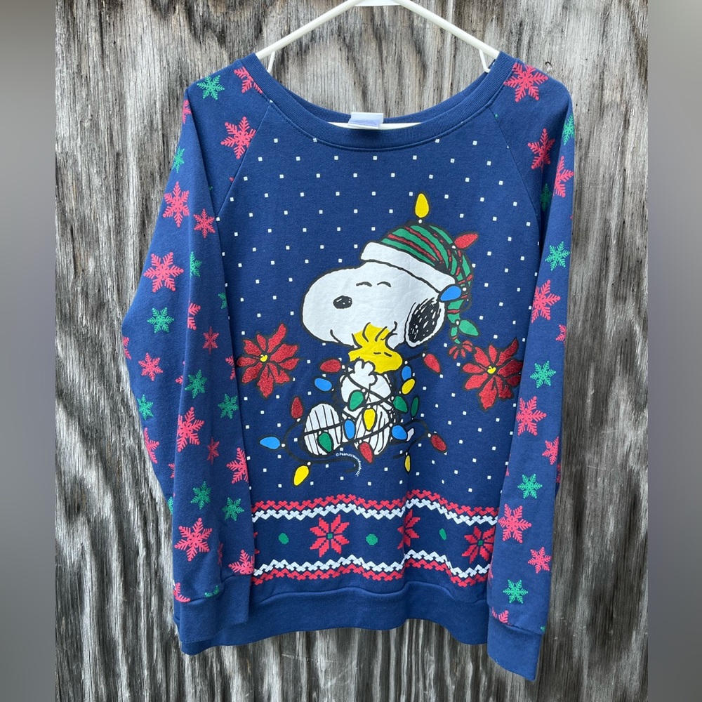Peanuts junior XL 15/17 Christmas sweatshirt snoopy